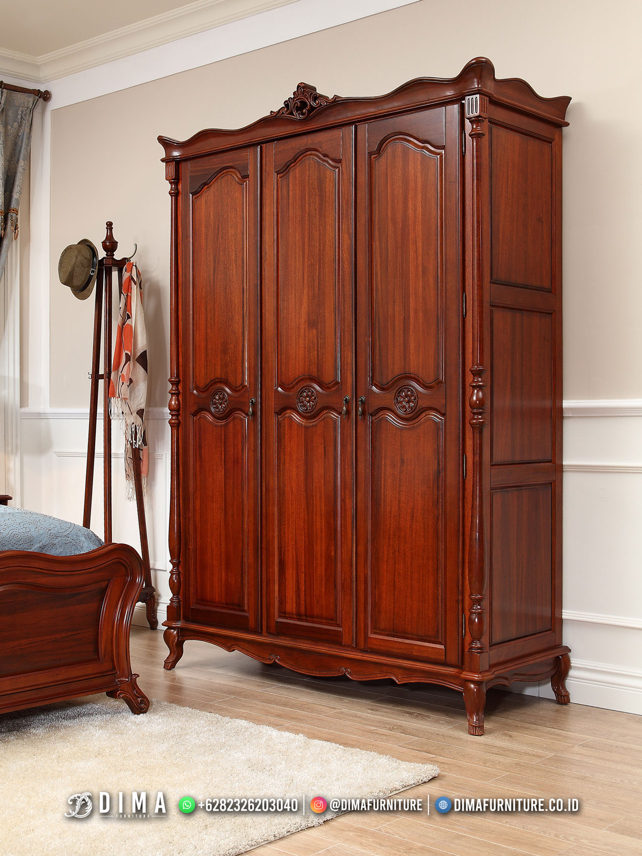 Lemari Baju Murah Jati Solid Wood 3 Pintu Best Quality Furniture DF-2181